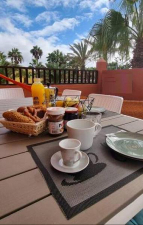 Appartamento Bouganville con terrazza e piscina